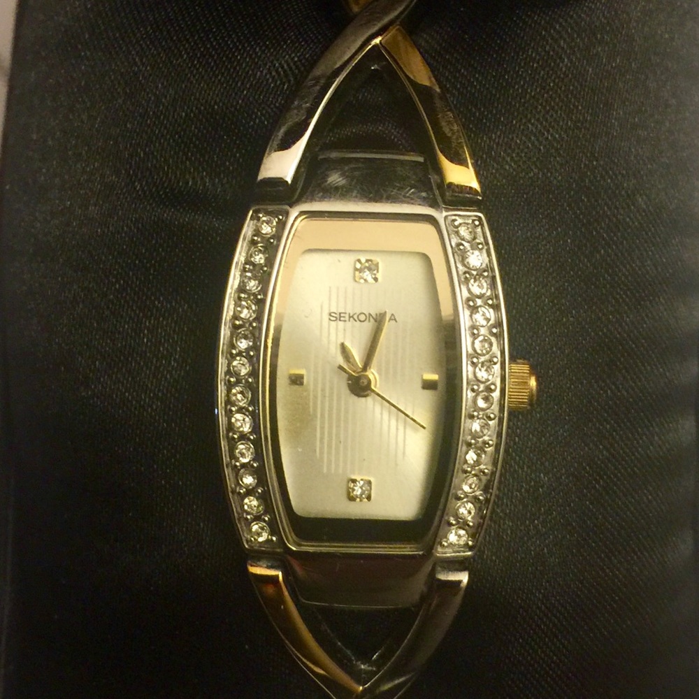 NEW SEKONDA LADIES BRACELET WATCH